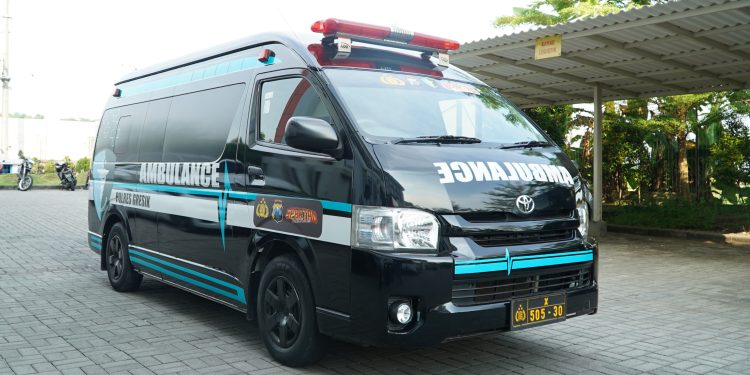 Polres Gresik Luncurkan Layanan Ambulance Gratis untuk Warga