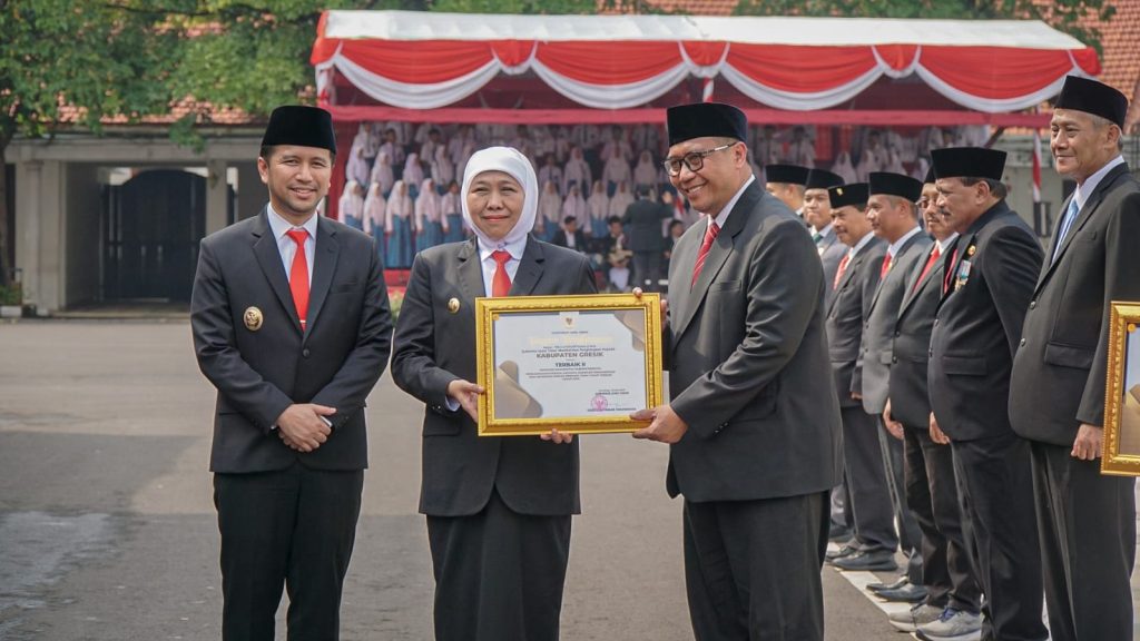 Pemkab Gresik Raih Penghargaan JDIH Terbaik II Se-Jawa Timur 2025